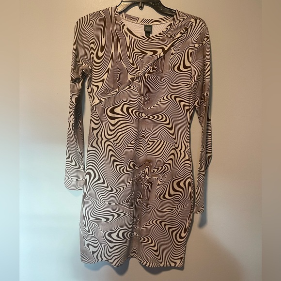 NWT Wild Fable Form Fitting Dress Sz M - Picture 1 of 3